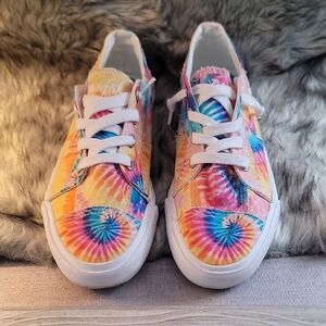 Blowfish Colorful Tie-Dye Canvas Sneakers